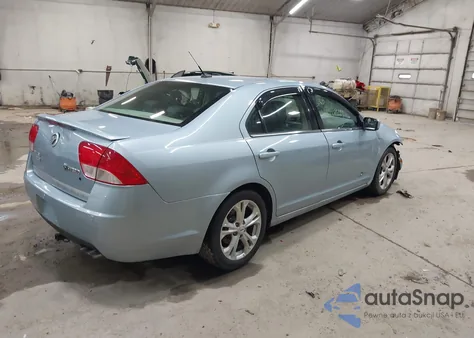 2010 Mercury Milan Hybrid z USA, uszkodzony, nr VIN 3MEDM0L3XAR660364